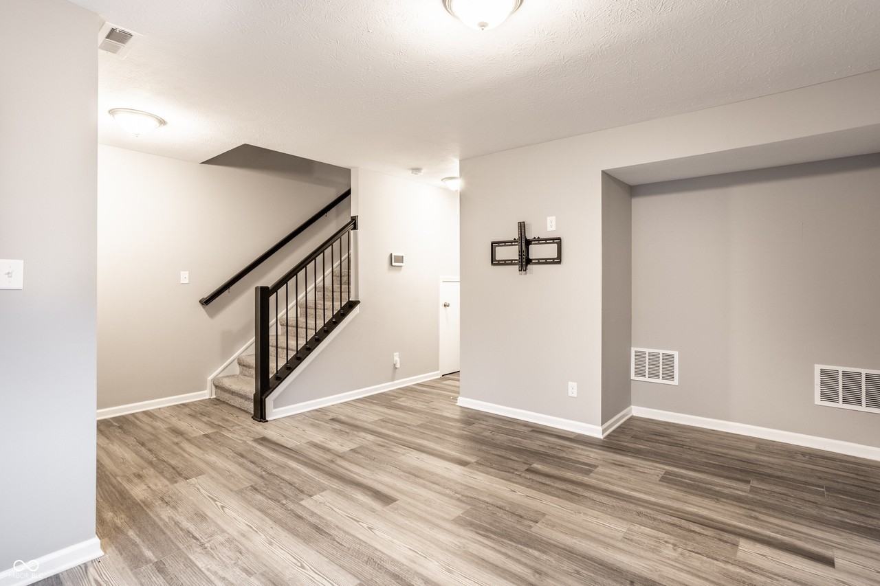 3123 Bolton Square Blvd - Photo 4 of 31