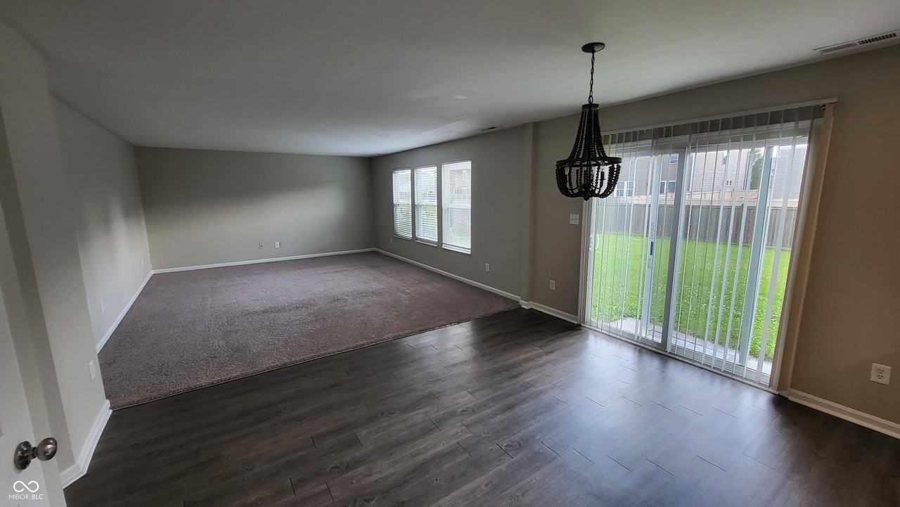 2536 Autumn Rd - Photo 4 of 19