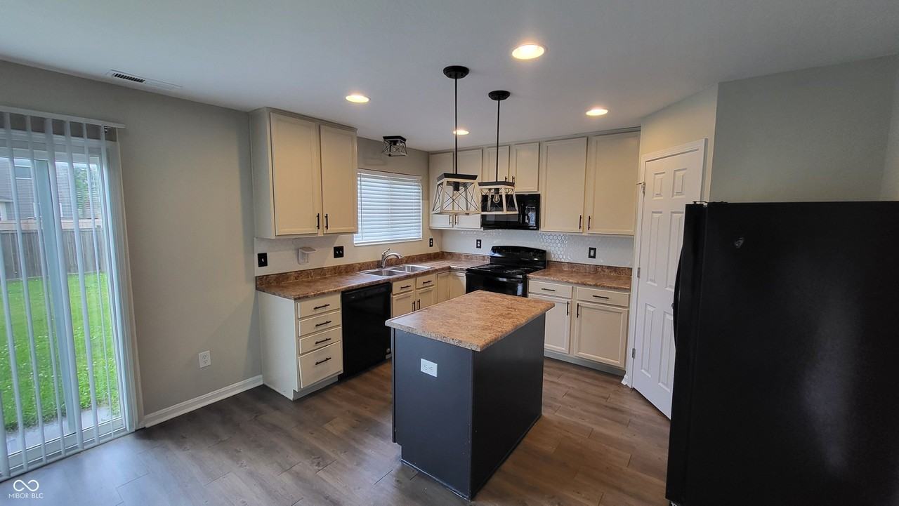 2536 Autumn Rd - Photo 7 of 19