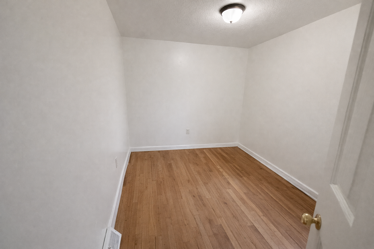 2314 Broadway Avenue #2 - Photo 3 of 5