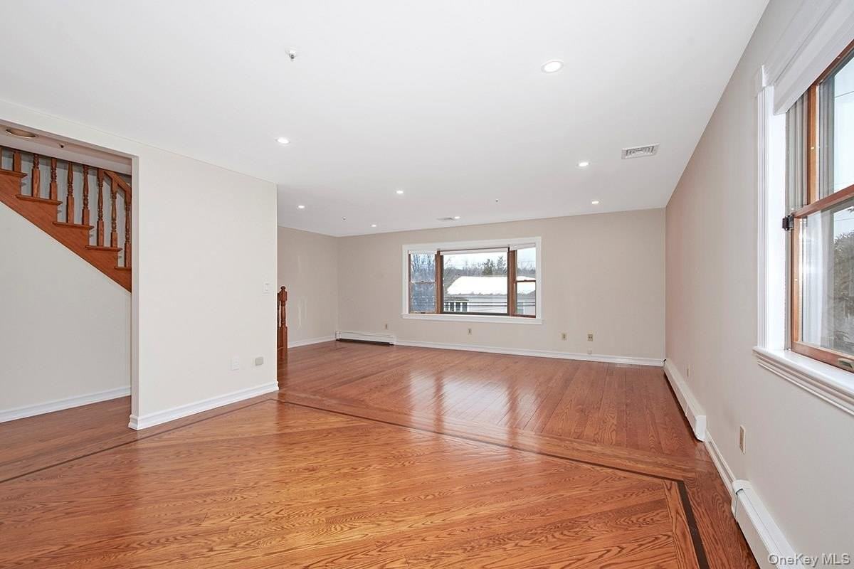 228 Lincoln Ave E Unit 226 #226 - Photo 6 of 21