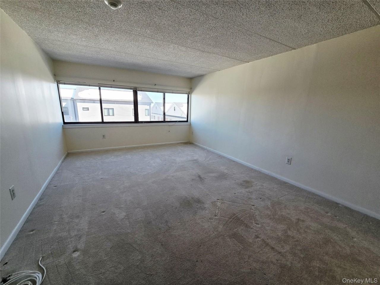 142 Main St Apt 3d #3D - Photo 7 of 10