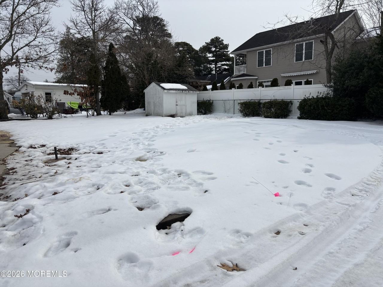 507 Riverside Dr S - Photo 3 of 17