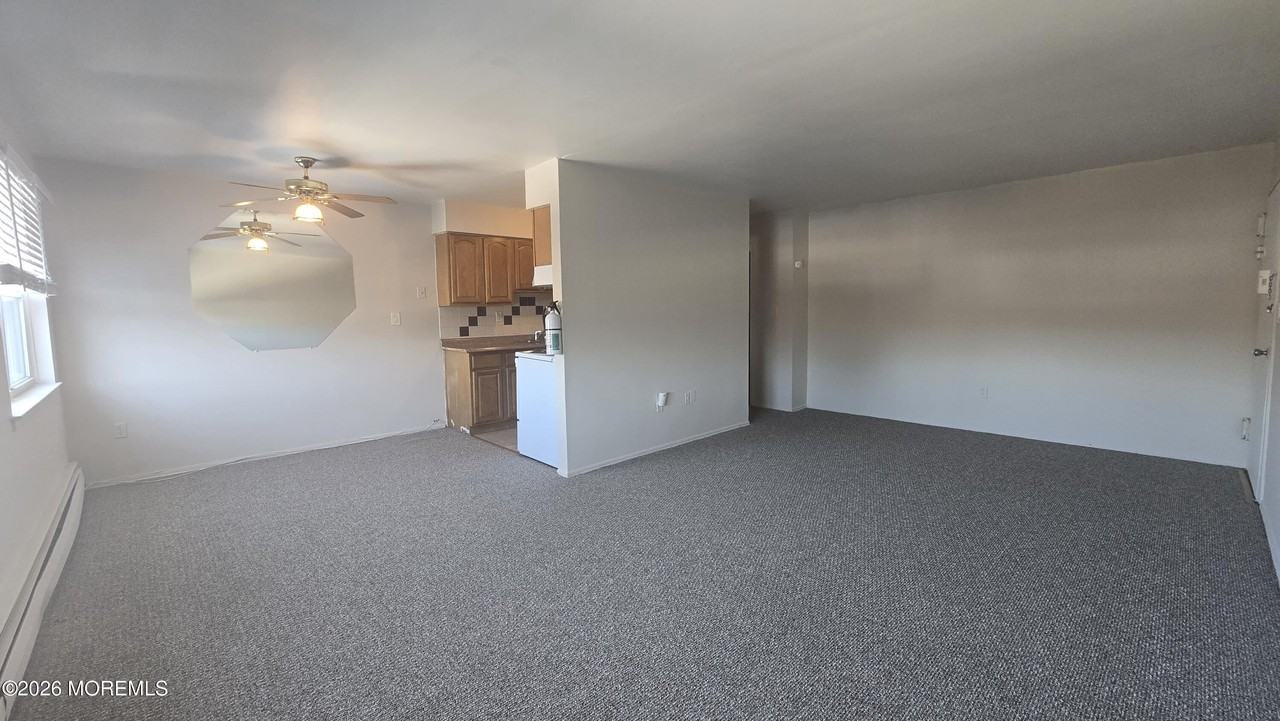 39 Manchester Ct Apt G #G - Photo 3 of 14