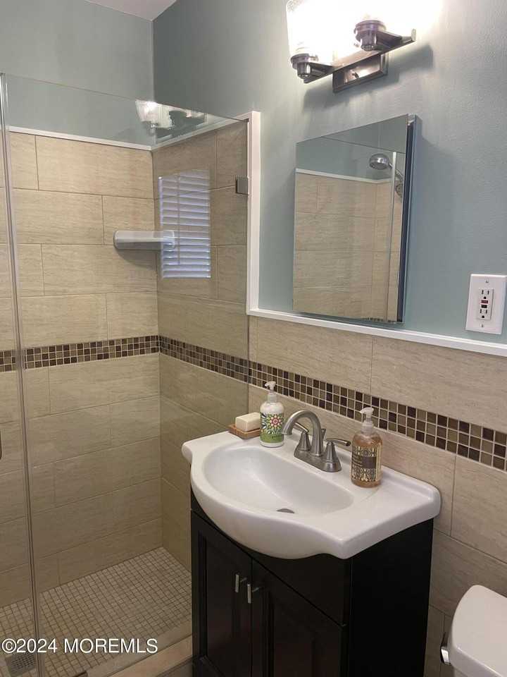 302 Deal Lake Dr Unit 21 #21 - Photo 6 of 9