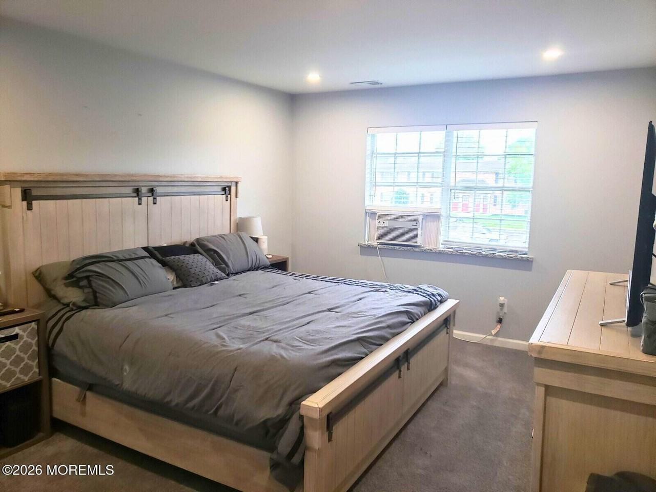 45 Old Millstone Dr Unit 4 #4 - Photo 4 of 11