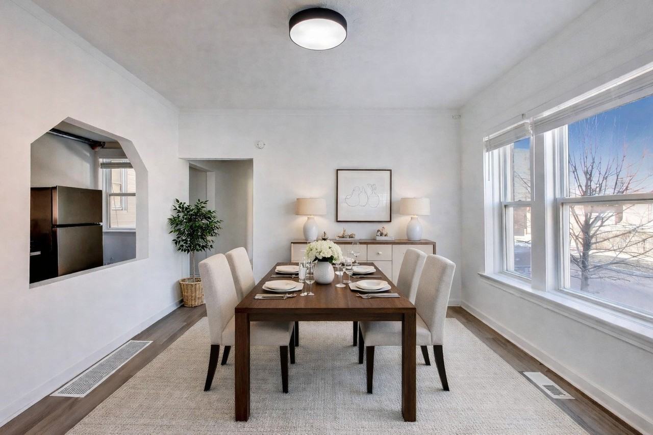 3047 W Berteau Ave Apt 1 #1 - Photo 5 of 11