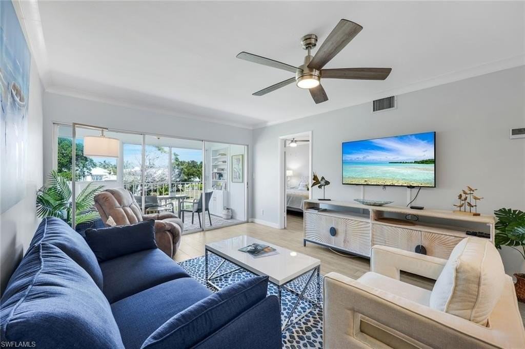 668 Broad Ave S Unit J668 #J668 - Photo 4 of 19