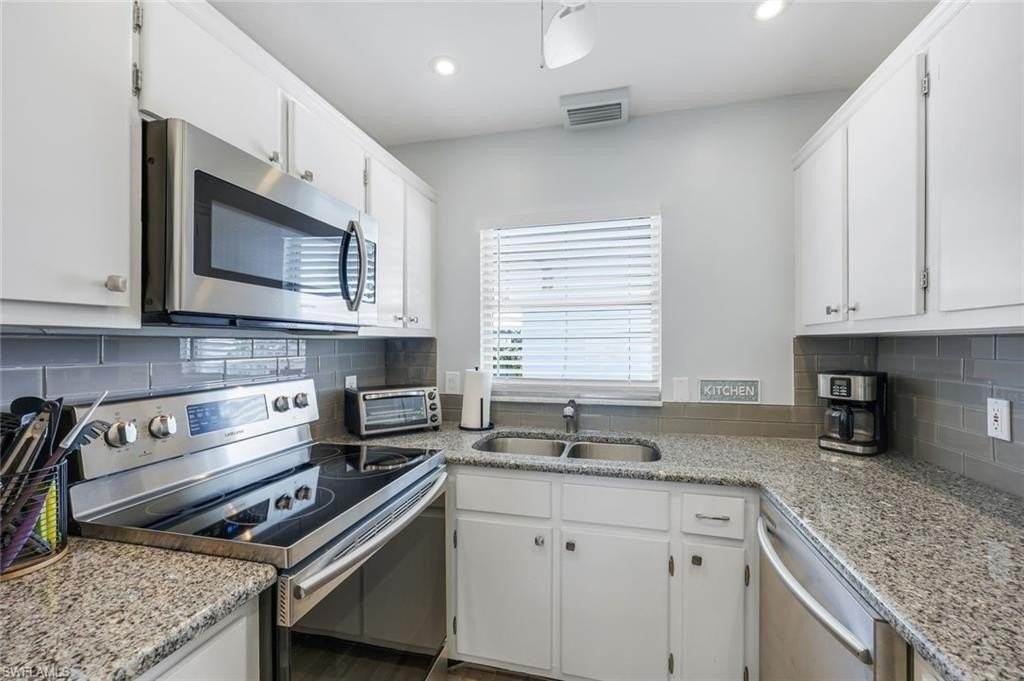 668 Broad Ave S Unit J668 #J668 - Photo 7 of 19