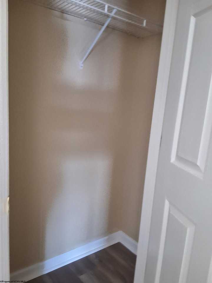 208 Mountain Golf Dr - Photo 5 of 10