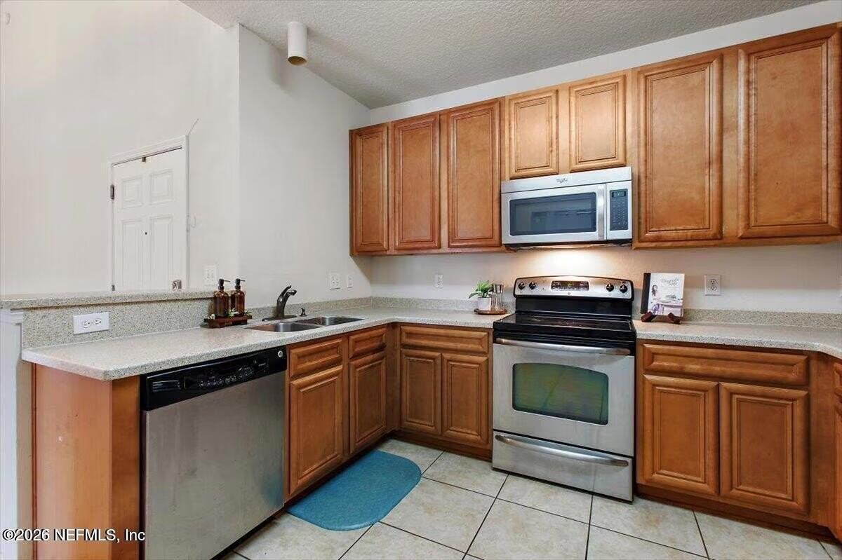 8201 Green Parrot Rd Unit 307 #307 - Photo 3 of 22