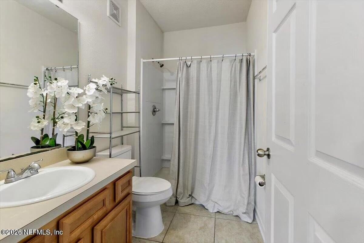 8201 Green Parrot Rd Unit 307 #307 - Photo 4 of 22