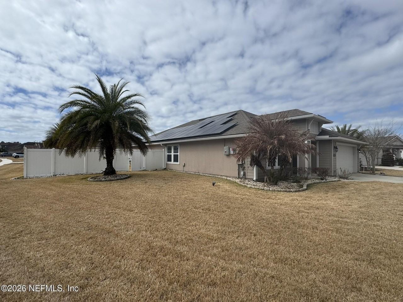 380 Crescent Key Dr - Photo 4 of 50