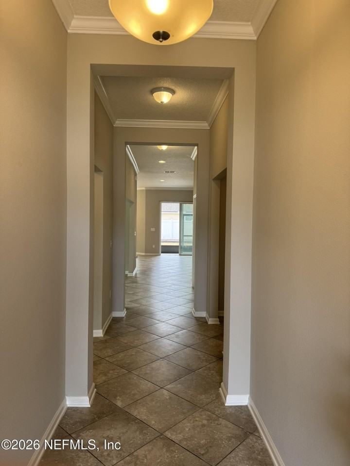 380 Crescent Key Dr - Photo 7 of 50