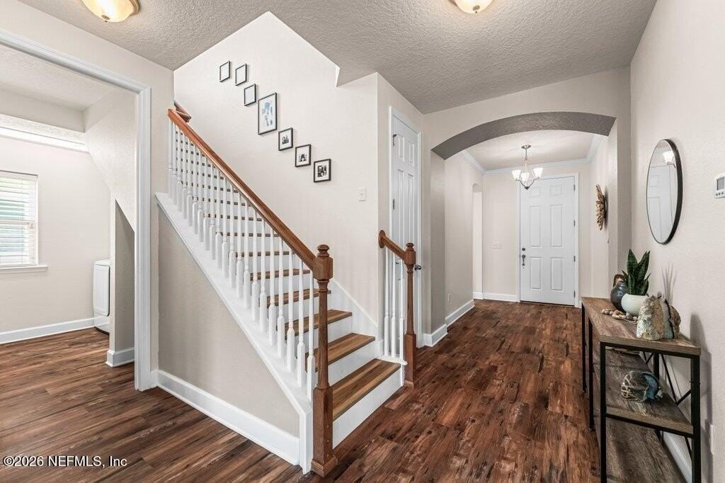 131 Paradise Valley Dr - Photo 6 of 33