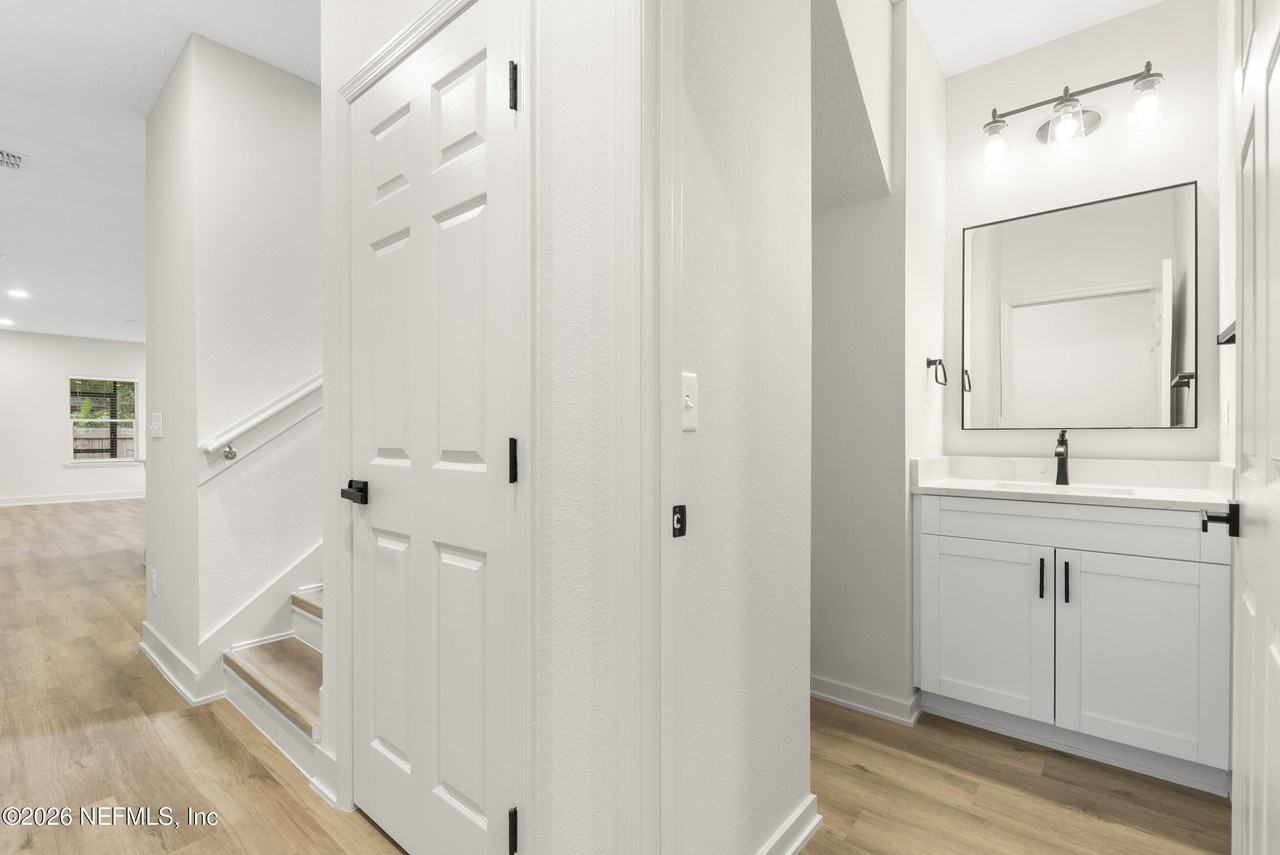 4029 Ernest St - Photo 6 of 26