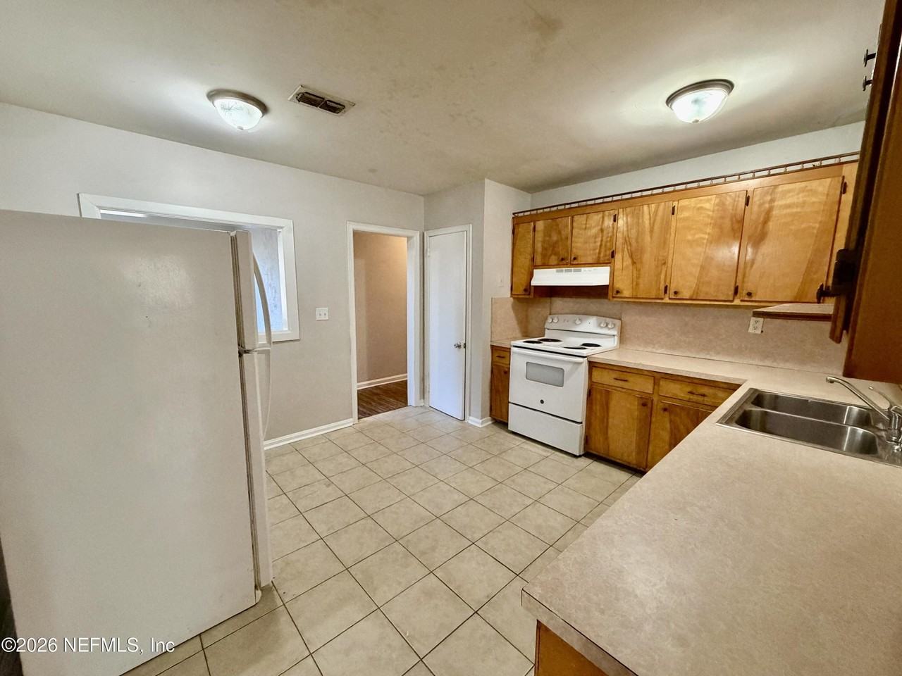 2935 Bethel Ct - Photo 5 of 26