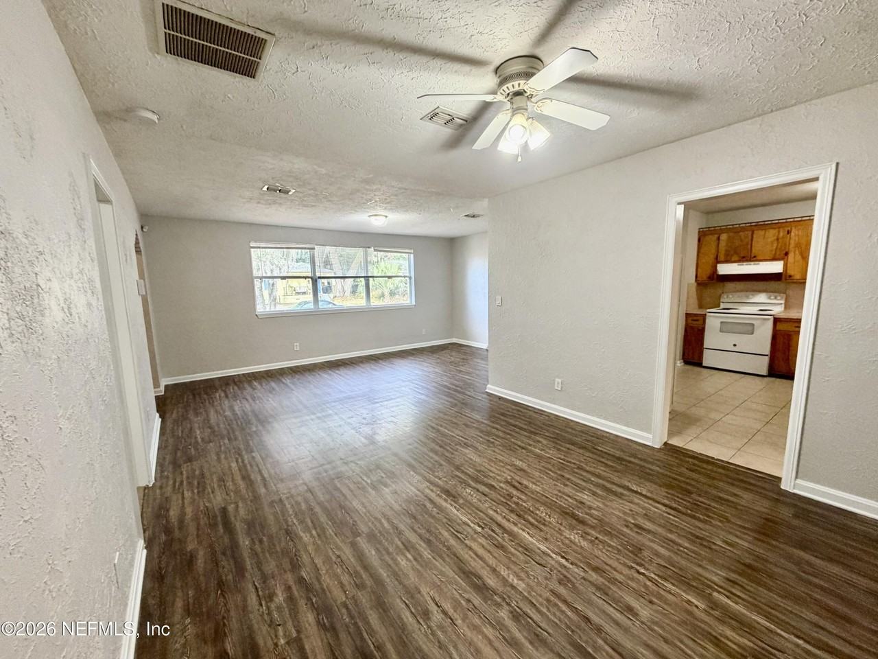 2935 Bethel Ct - Photo 7 of 26