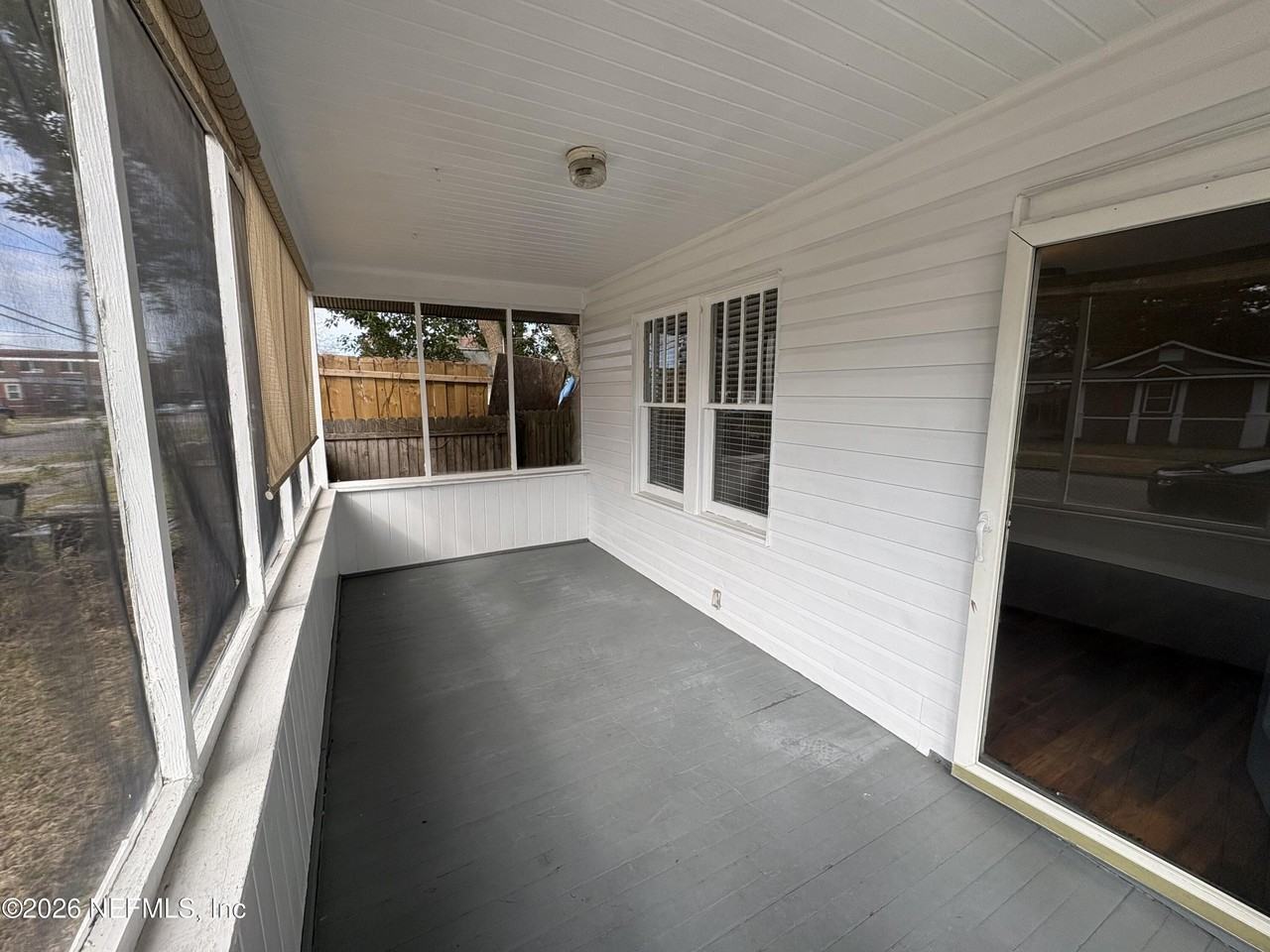 859 Saint Clair St - Photo 2 of 9