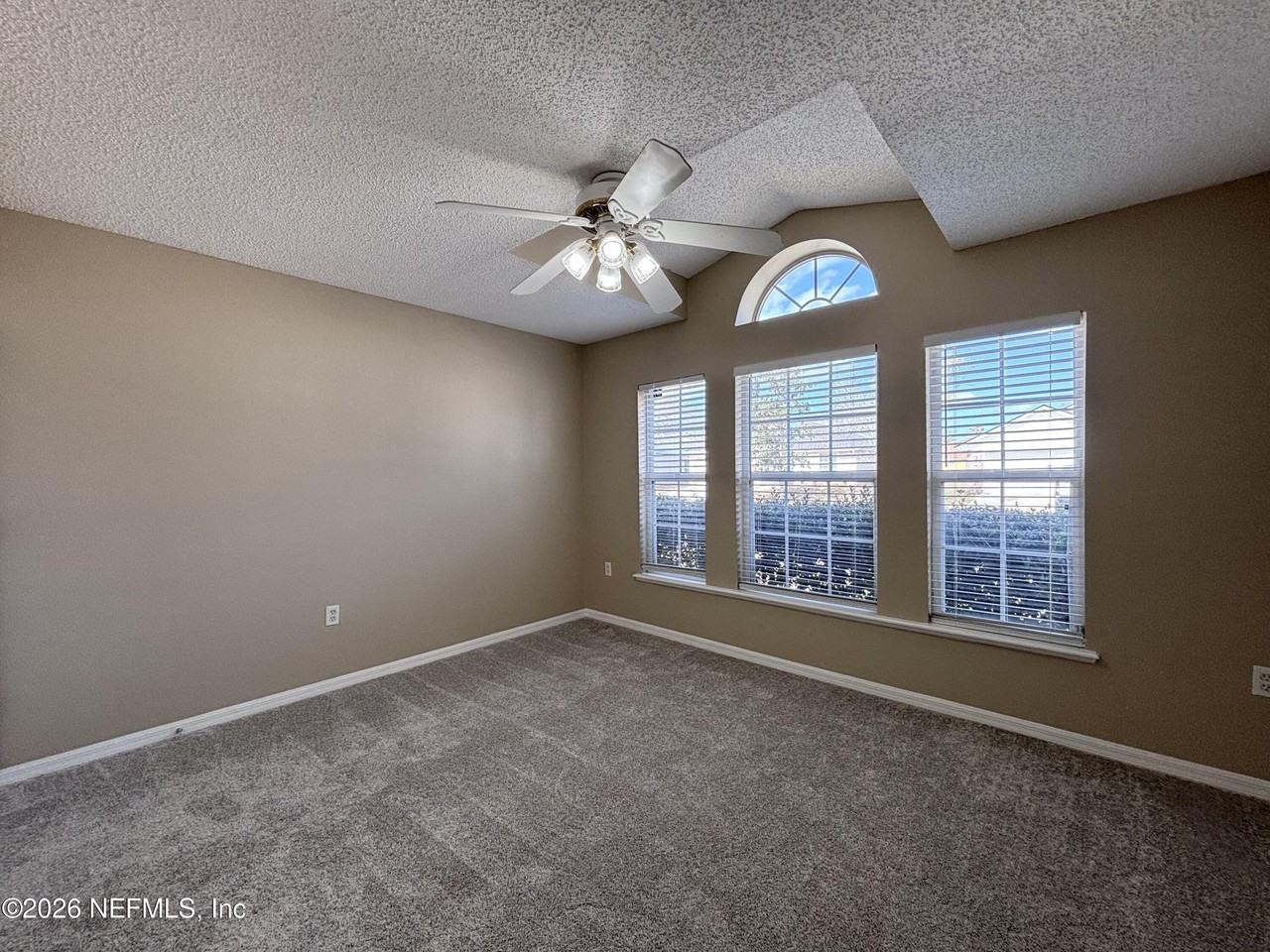 7332 Gum Tree Rd - Photo 4 of 31