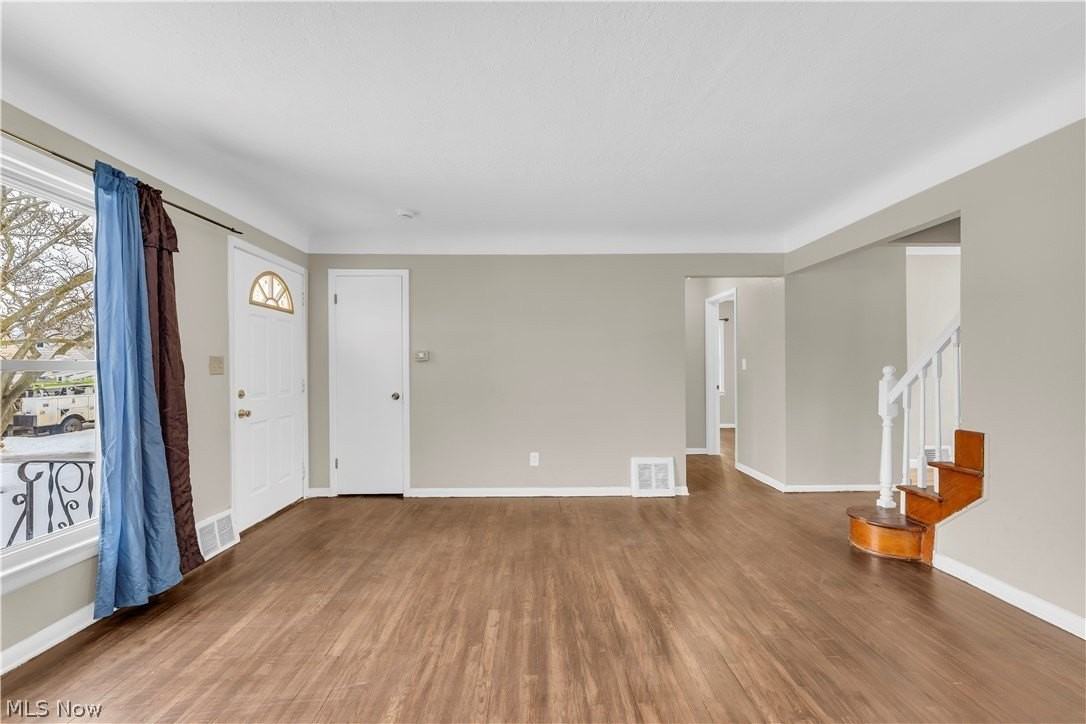 12918 Eastwood Blvd - Photo 5 of 26