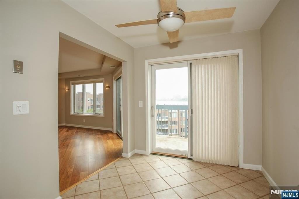 602 Rutledge Ct - Photo 6 of 27