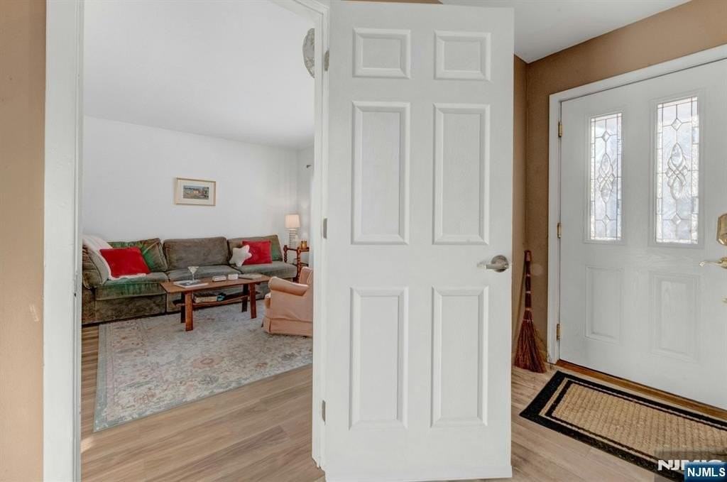 13 Murray Rd - Photo 2 of 19