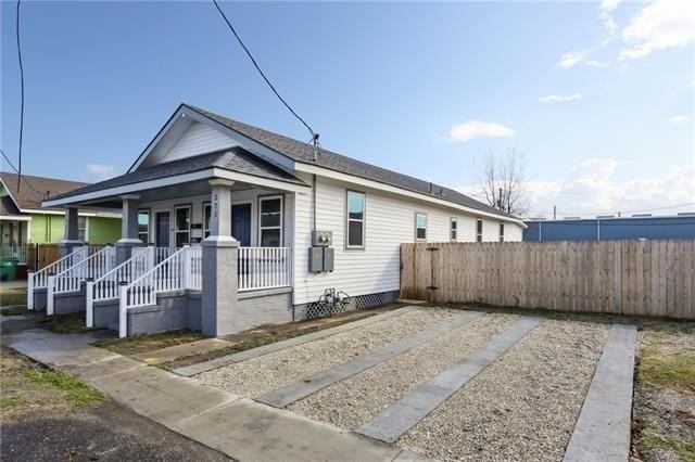 271 Brooklyn Ave - Photo 2 of 13