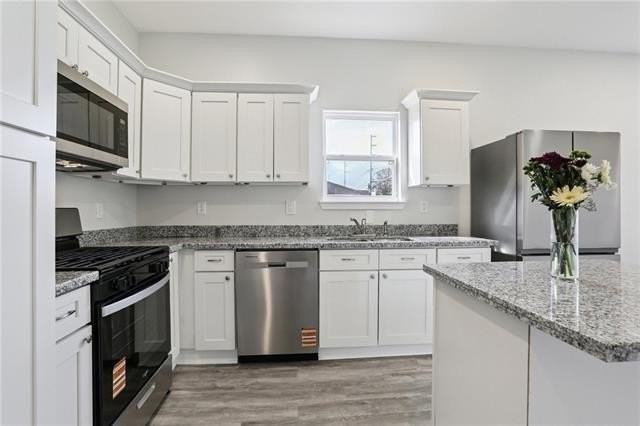 271 Brooklyn Ave - Photo 6 of 13