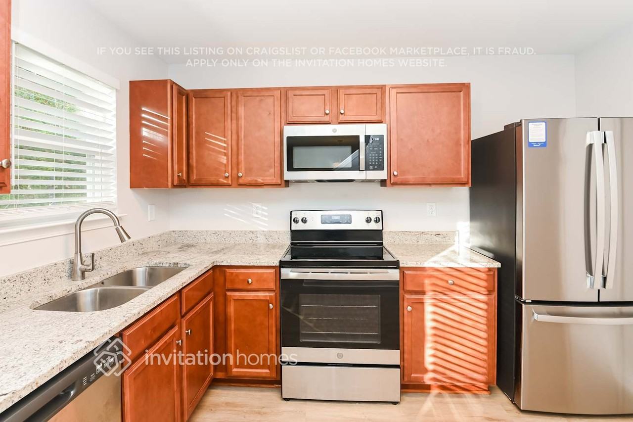 6528 Pennacook Dr - Photo 6 of 16