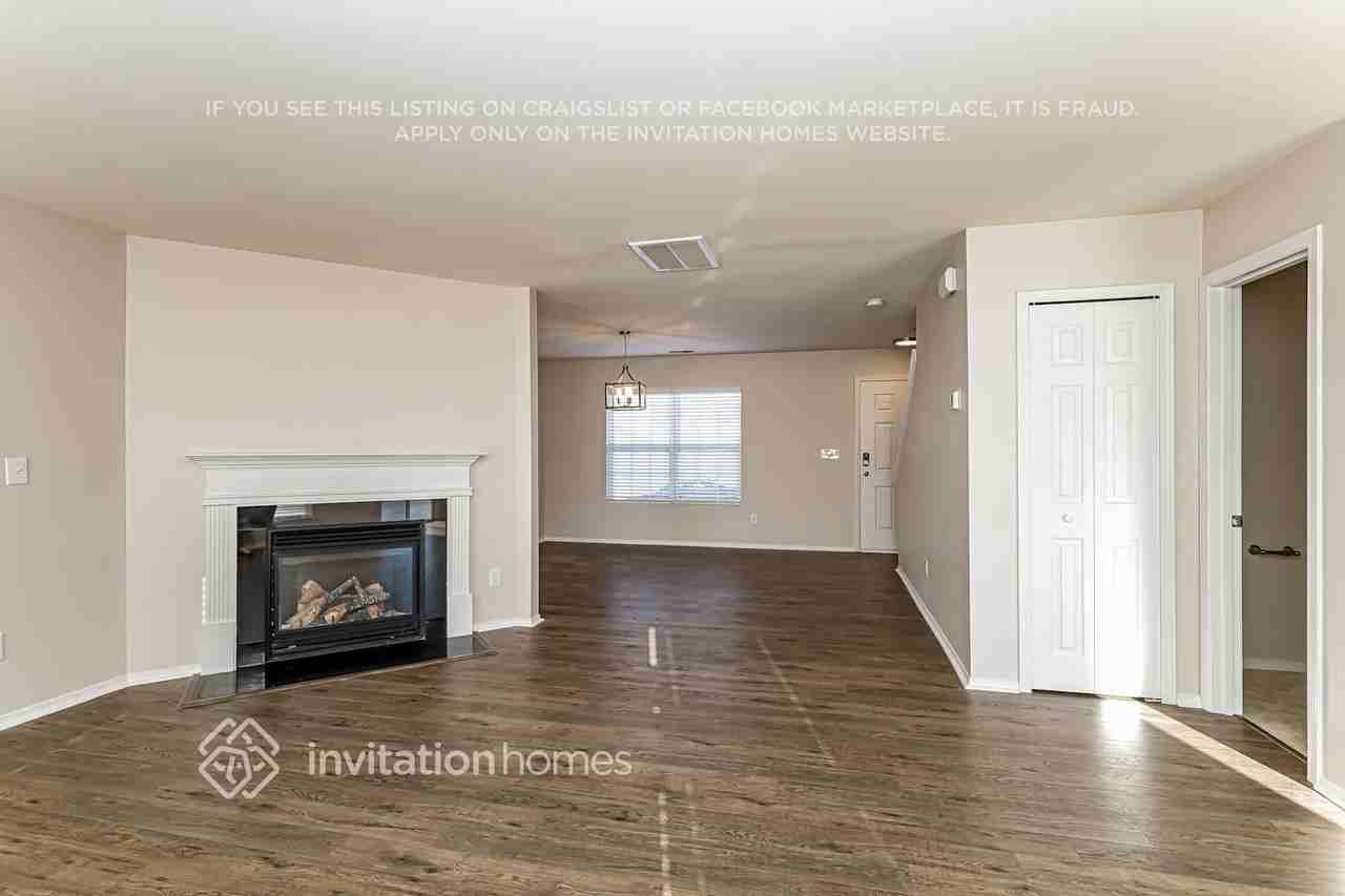 9205 Ames Hollow Rd - Photo 5 of 18