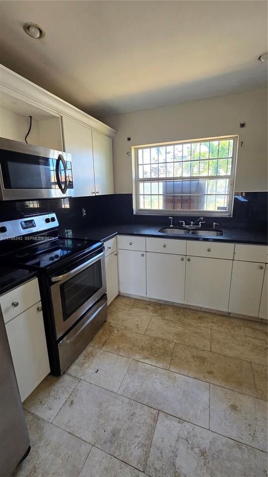 2705 Northwest 204th Lane - Photo 2 of 11