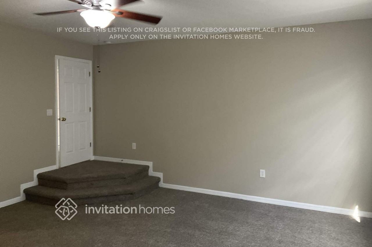 3947 Stornoway Dr - Photo 7 of 15