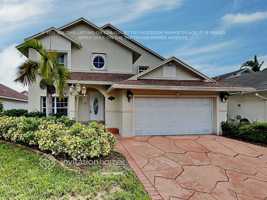 featured image of 18925 Nw 78th Ct