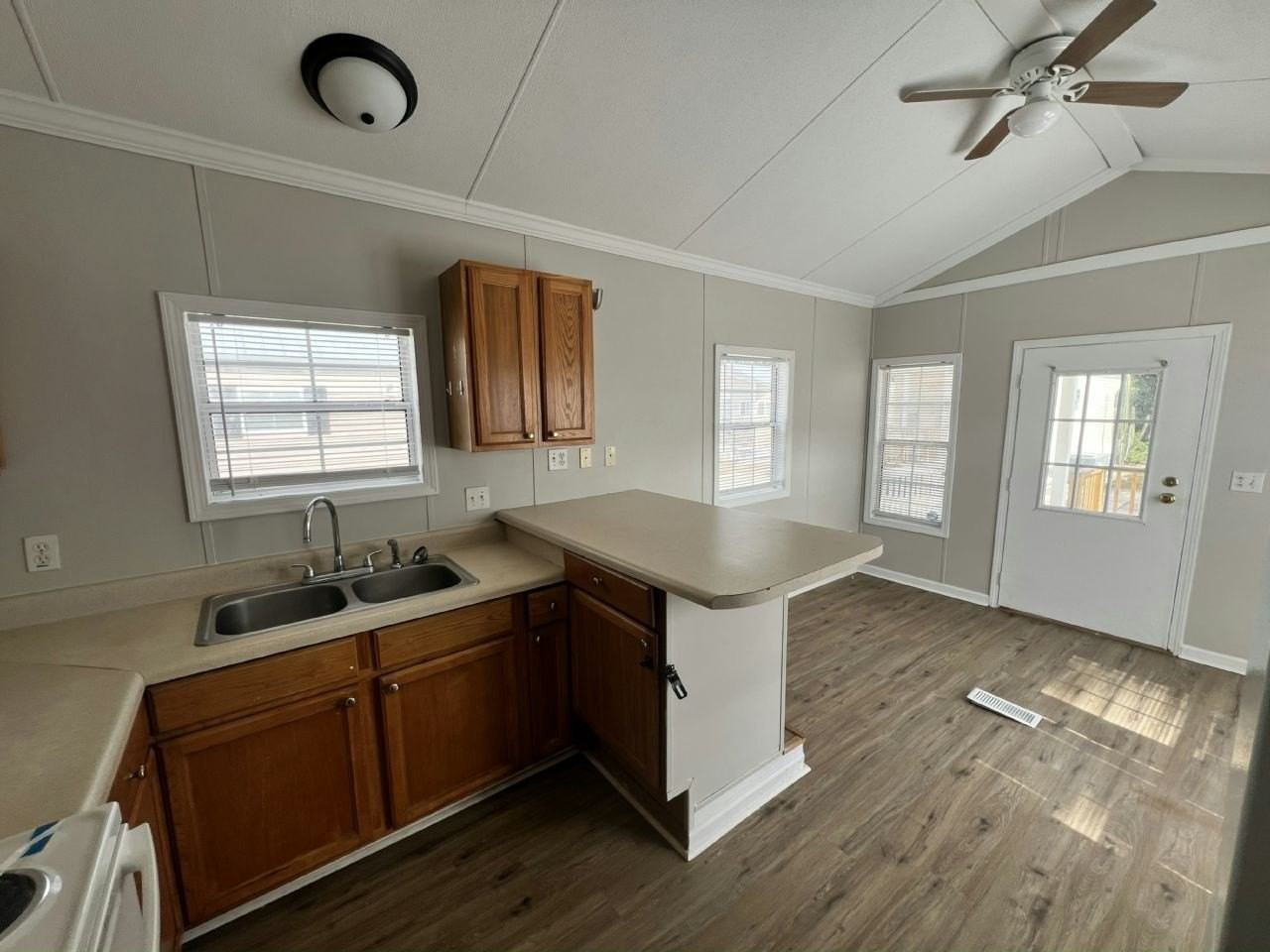 1113 Chicago Bulls St #1113 - Photo 4 of 11