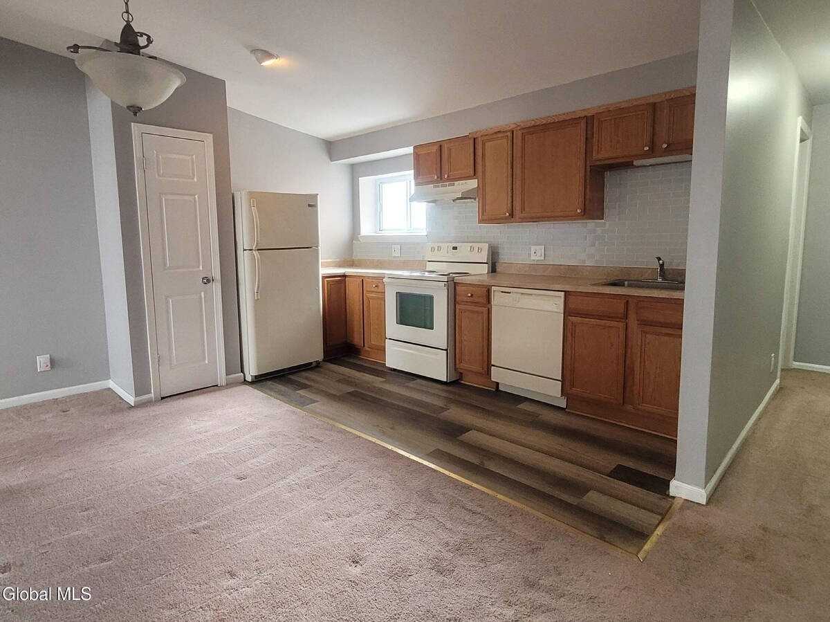 68 Morris St #6 - Photo 4 of 18