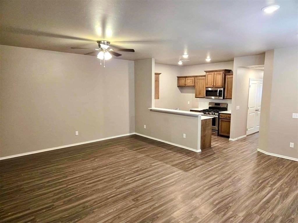 916 Coles Crk - Photo 4 of 37