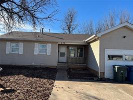 featured image of 228 W 9th St