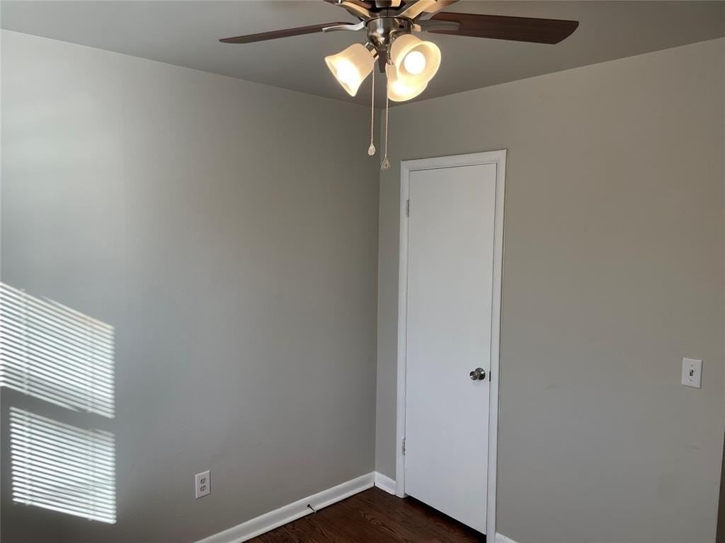 228 W 9th St - Photo 5 of 24