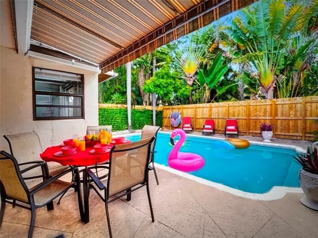 3024 Ne 2nd Ter - Photo 2 of 38