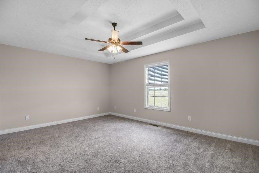 418 Lansing Ln - Photo 5 of 14