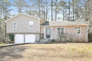 1820 Suwanee Ridge Ct - Photo 1 of 1