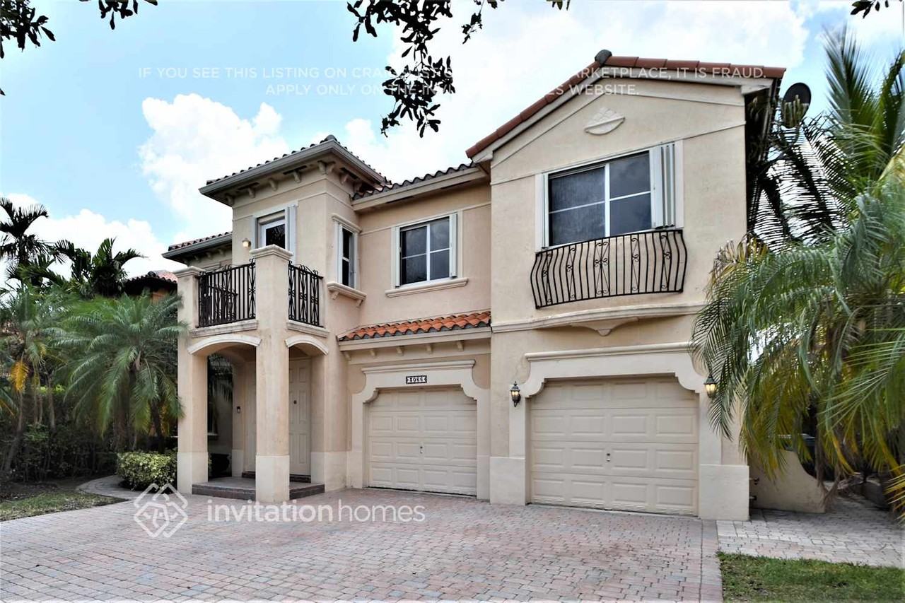 3066 Sw 155th Ave - Photo 2 of 26