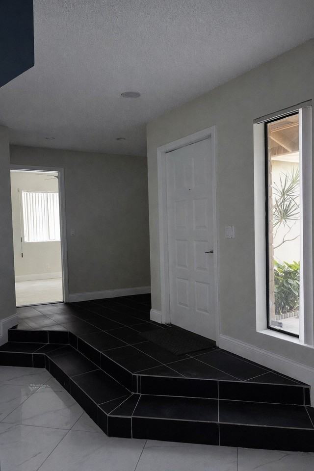 5761 Strawberry Lakes Cir - Photo 2 of 22