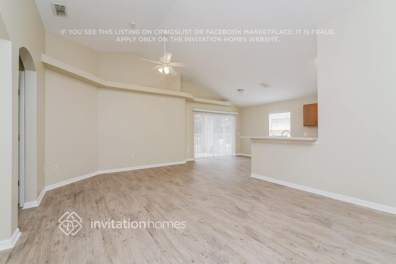 226 Manoel Ln - Photo 4 of 17