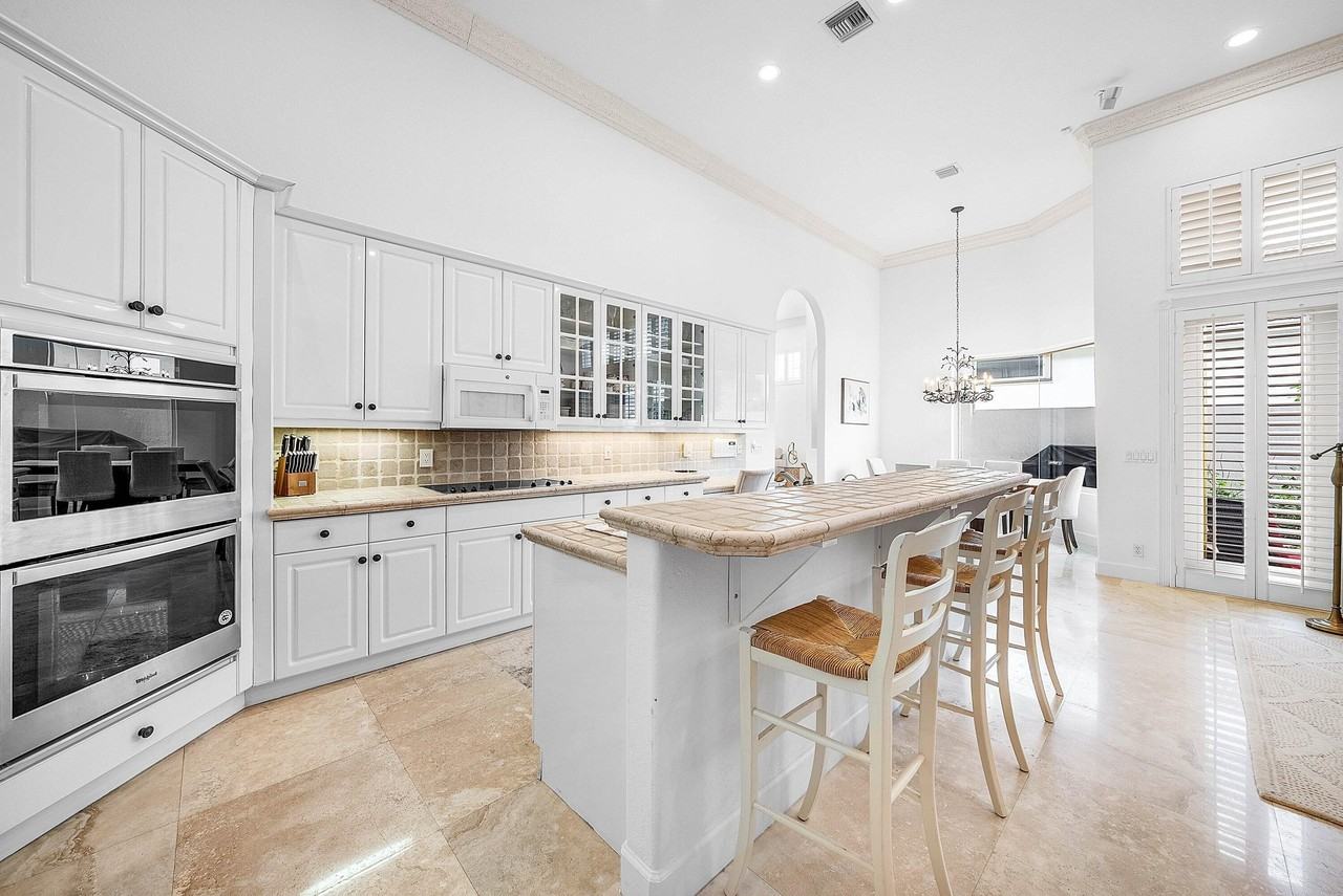 6412 San Michel Way - Photo 7 of 50