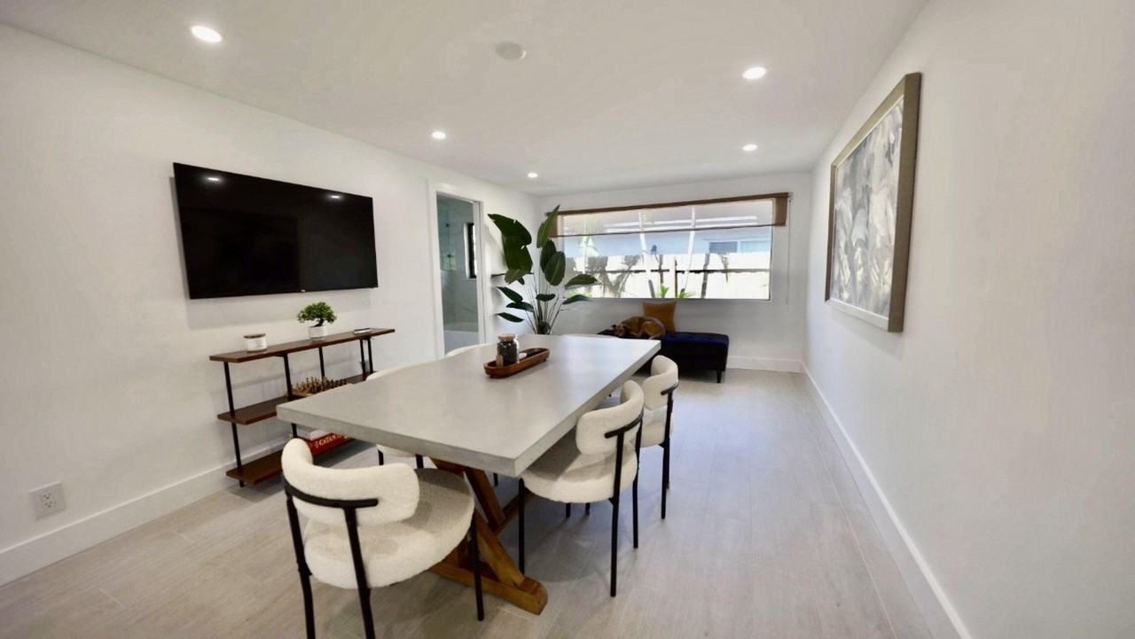 871 Ne 27th Ave - Photo 5 of 24