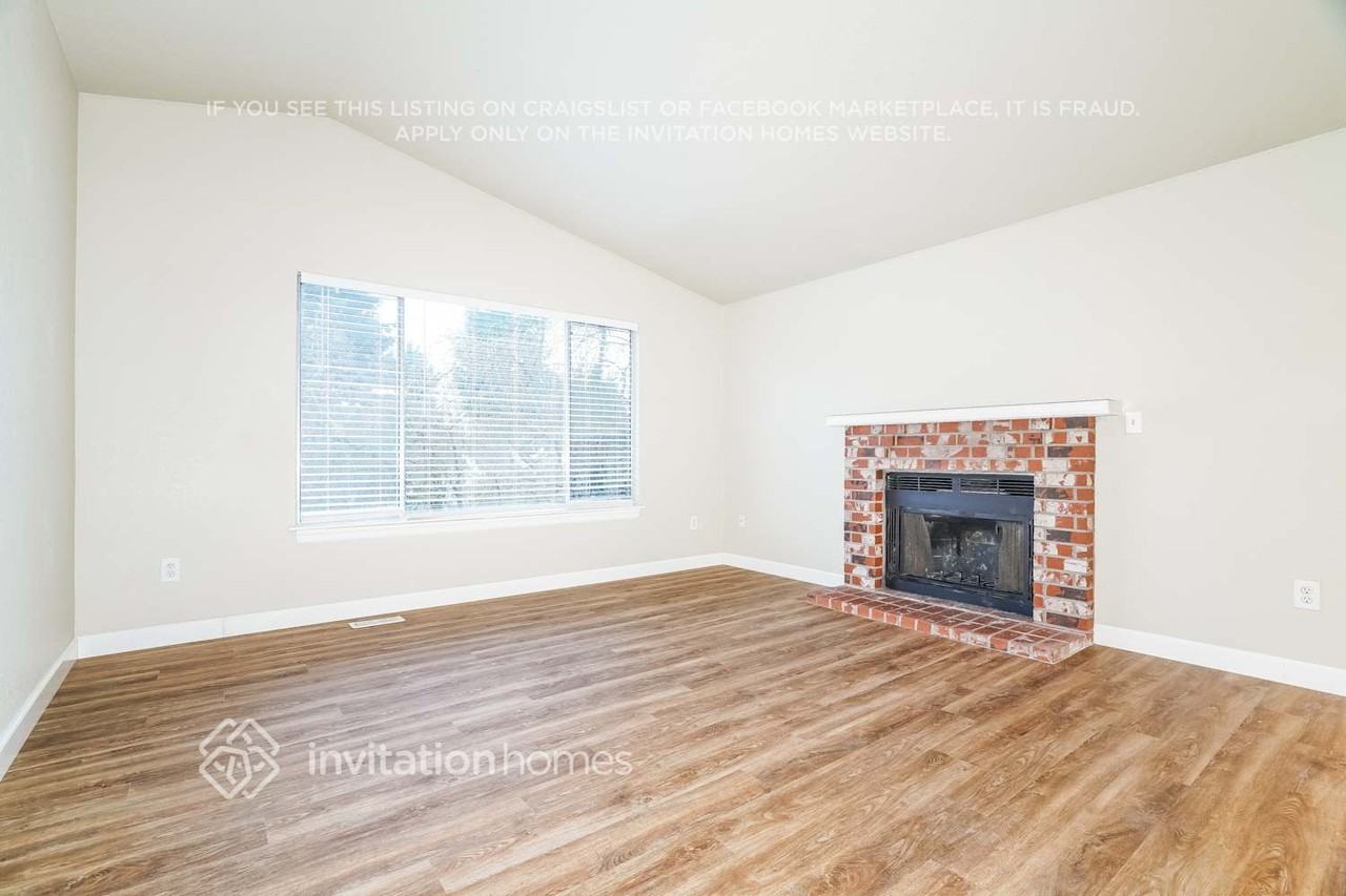 12636 Se 317th St - Photo 5 of 18