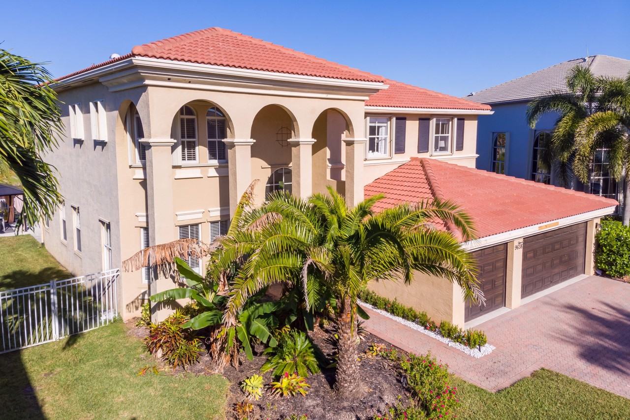 9638 Worswick Ct - Photo 2 of 38