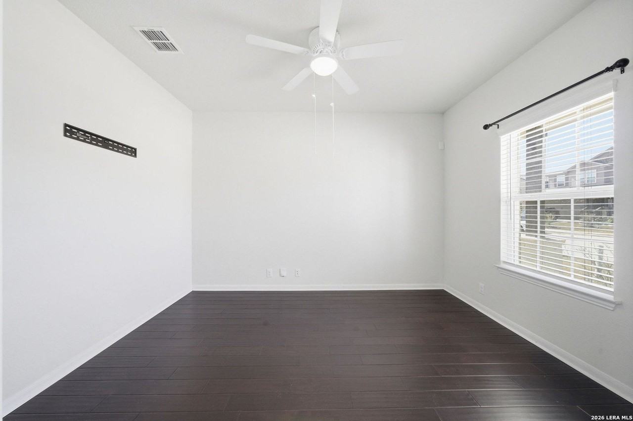 7326 Barlow Grv - Photo 3 of 11